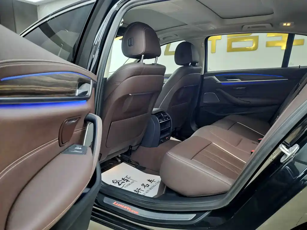 BMW 5 Series 2022 facelift 2 530Li leading model luxury package купить на сайте DeffCars
