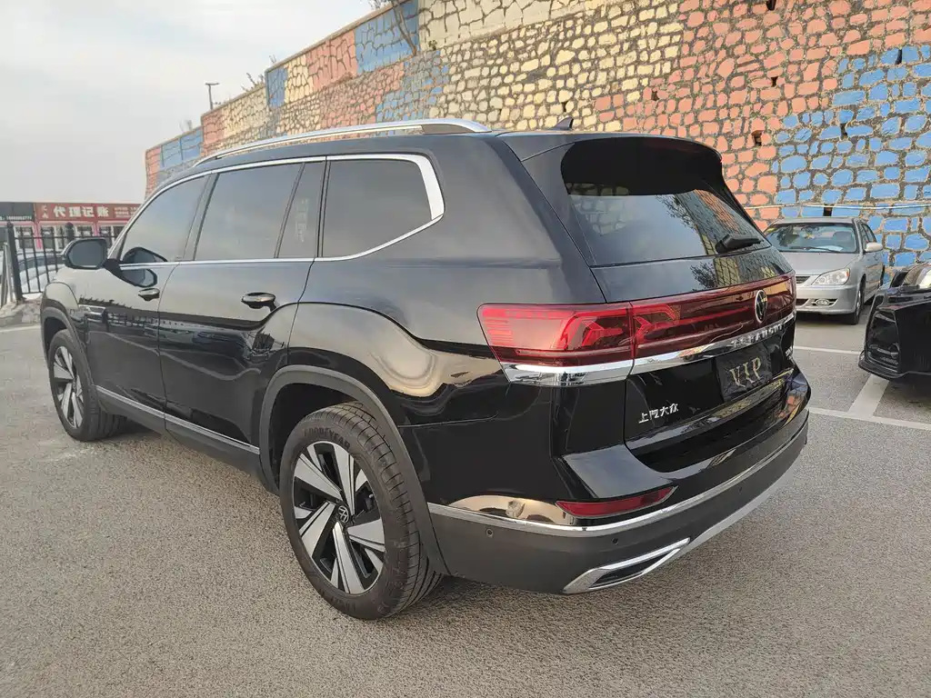 Touron 2024 530 V6 four-wheel drive luxury version купить на сайте DeffCars