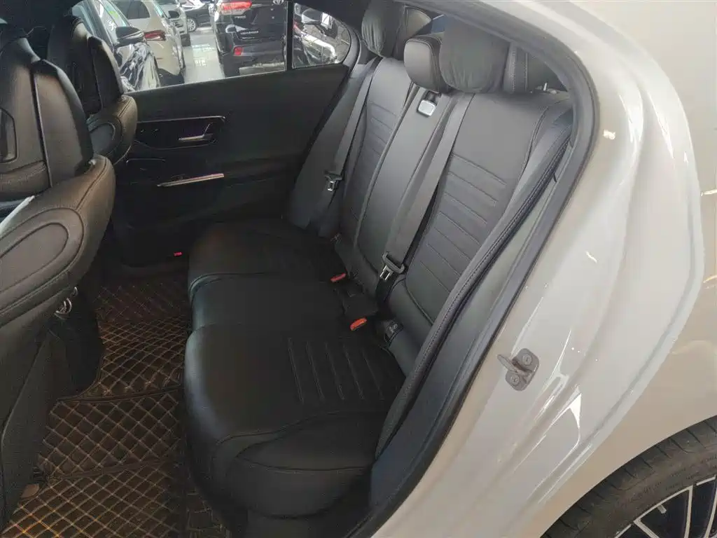Mercedes-Benz C-Class 2024 facelift C 260 L sports version купить на сайте DeffCars