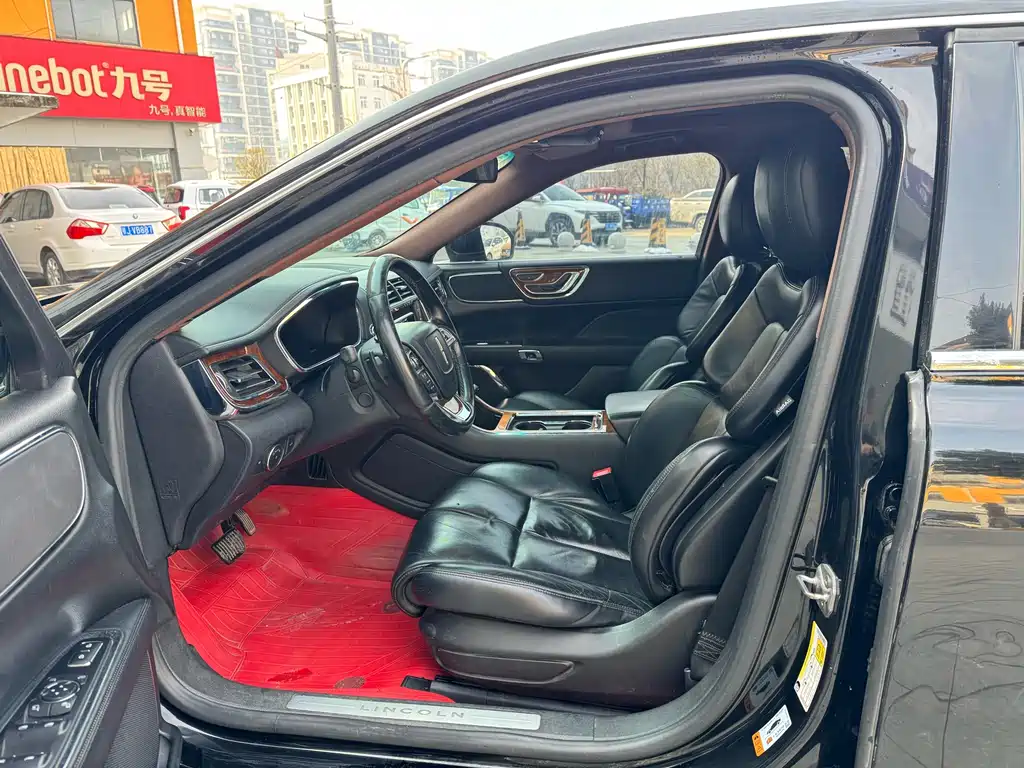 Lincoln Continental 2017 2.0T Two-wheel drive Premium Edition купить на сайте DeffCars