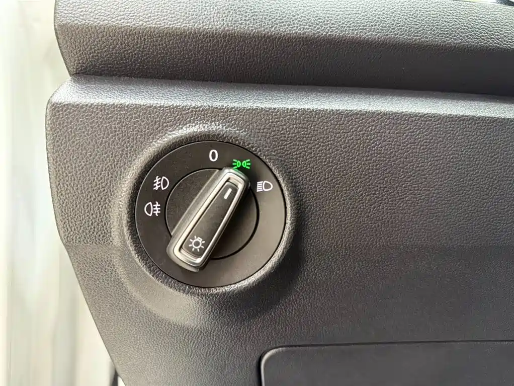 T-ROC 2022 model 280TSI DSG two-wheel drive comfort PLUS купить на сайте DeffCars