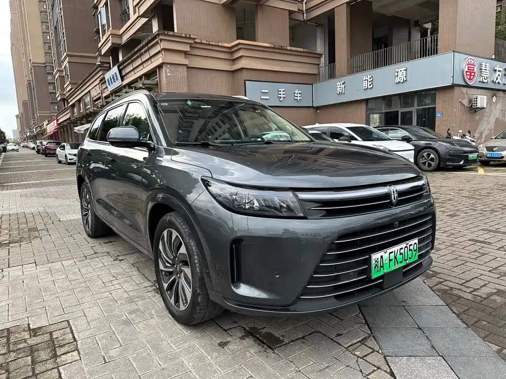 Wenjie M7 2024 1.5T rear drive Plus version 6 seats купить на сайте DeffCars