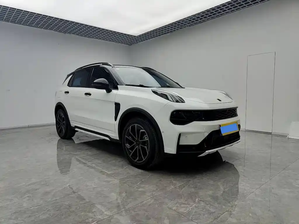 Lynk & Co 01 2023 1.5TD EM-F AM купить на сайте DeffCars