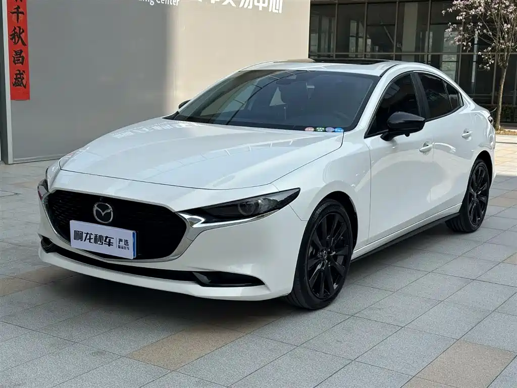 Mazda3 Angkesela 2022 2.0L Automatic Zhiya Obsidian Edition купить на сайте DeffCars