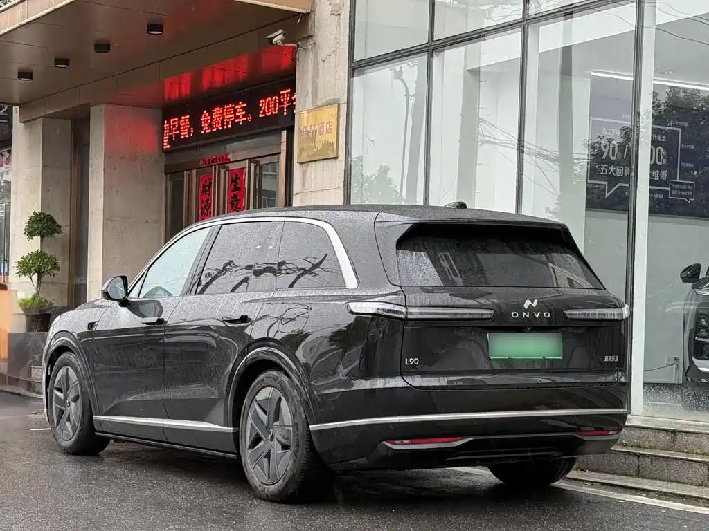 Ledo L90 2025 Max six-seater version купить на сайте DeffCars