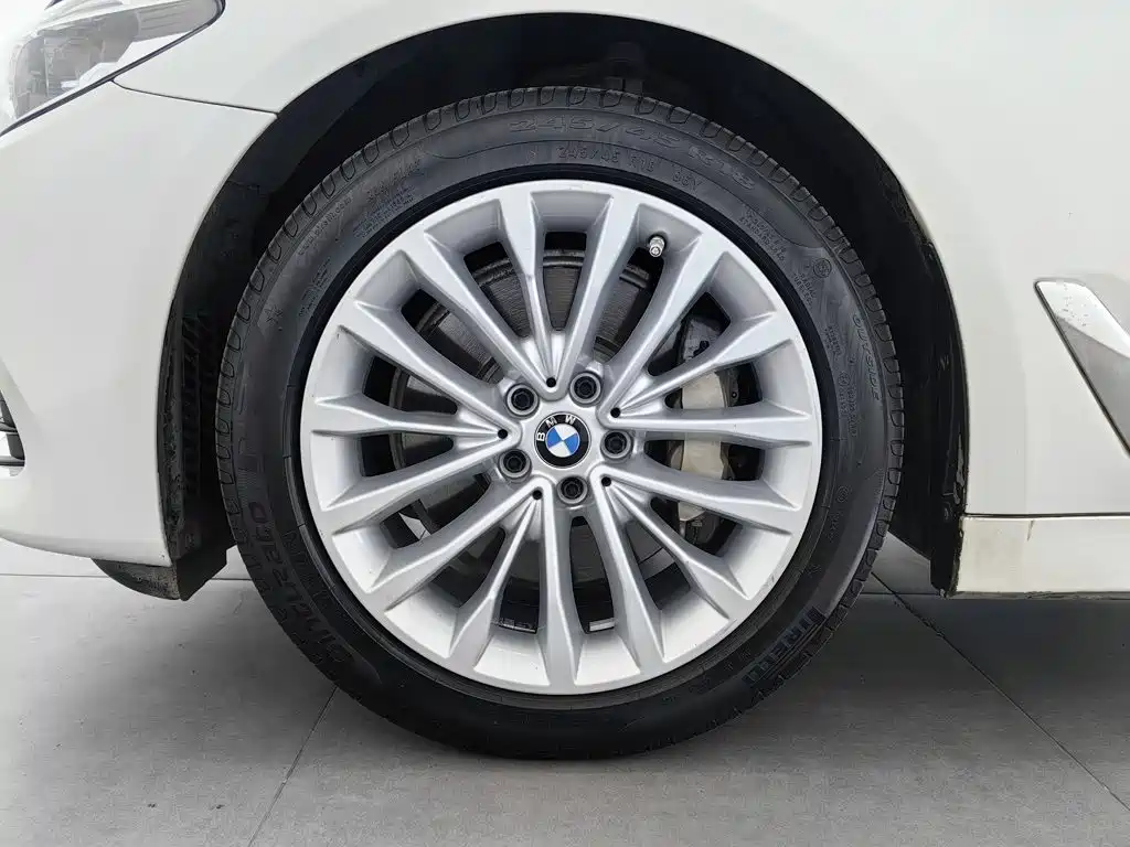 BMW 5 Series 2020 530Li Leading Luxury Package купить на сайте DeffCars