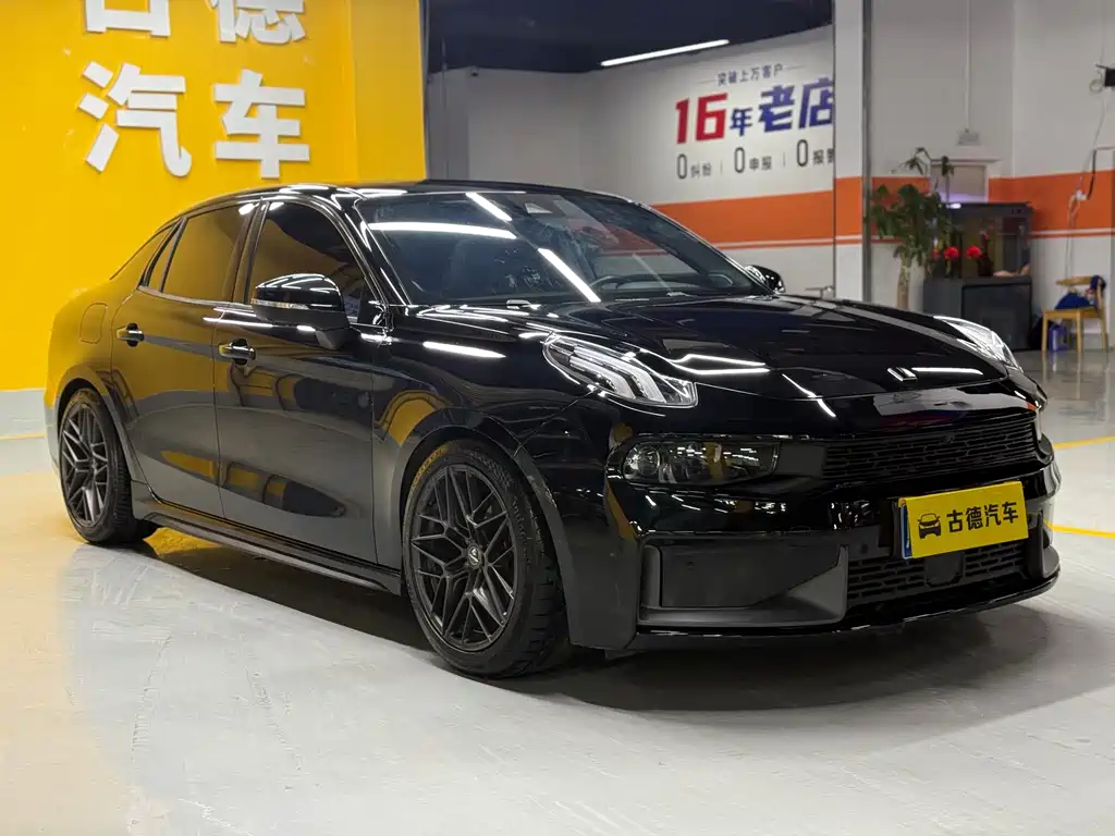 Lynk & Co 03 2021 1.5TD DCT Champion Edition купить на сайте DeffCars