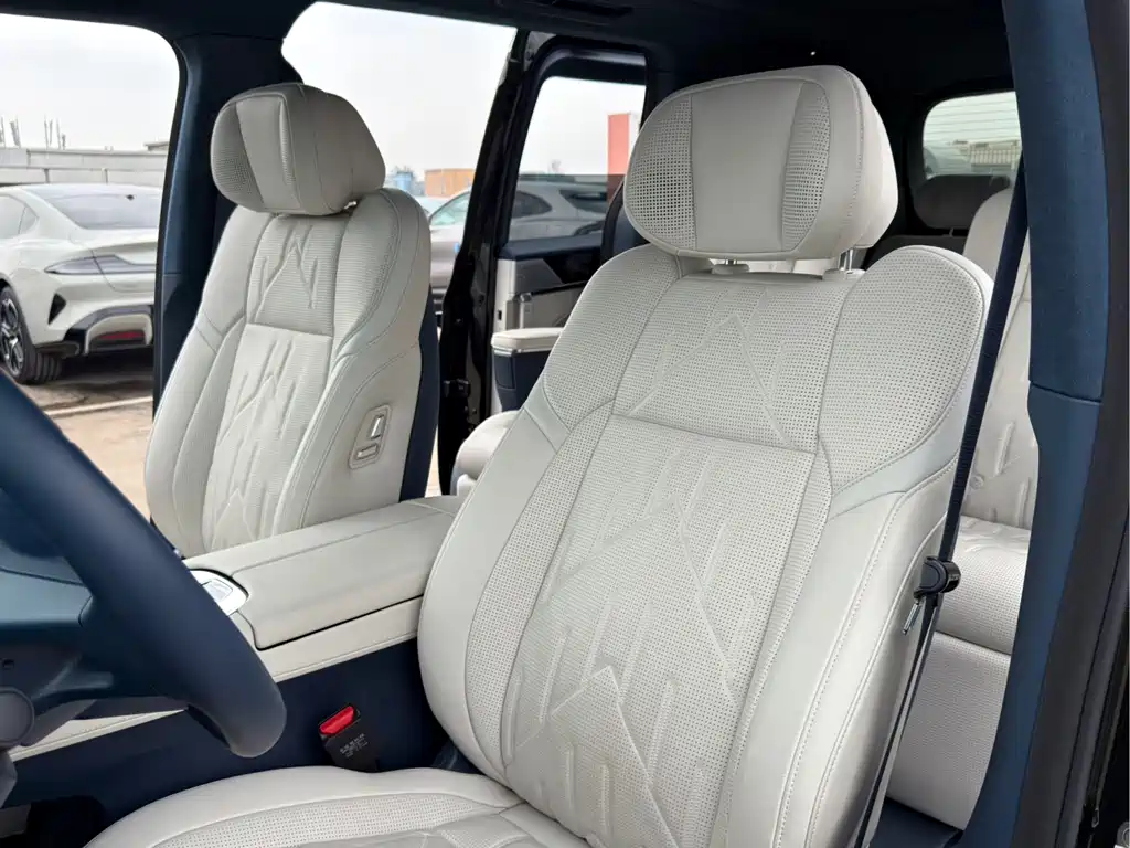 Jikrypton 009 2024 seven-seat aisle version four-wheel drive 108kWh купить на сайте DeffCars