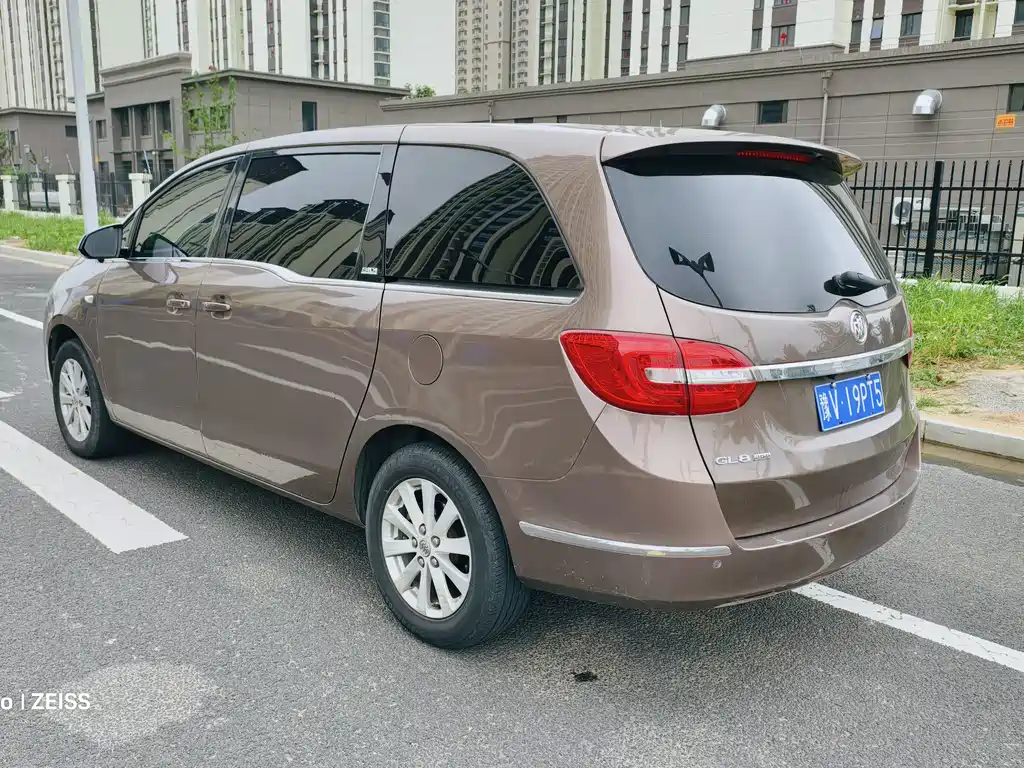 Buick GL8 2017 25s Luxury Country V купить на сайте DeffCars