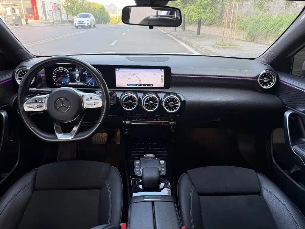 Mercedes-Benz A-Class 2022 A 200 L Sports Sedan Fashionable купить на сайте DeffCars