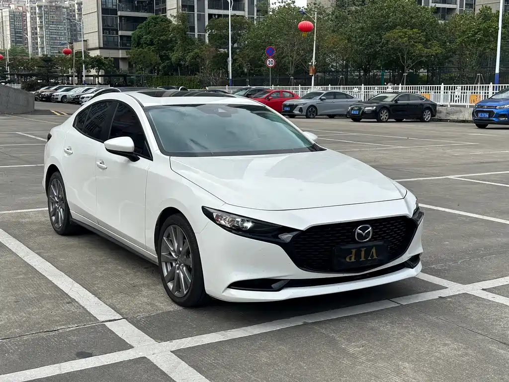 Mazda3 Angkesela 2022 2.0L Automatic Premium Edition купить на сайте DeffCars
