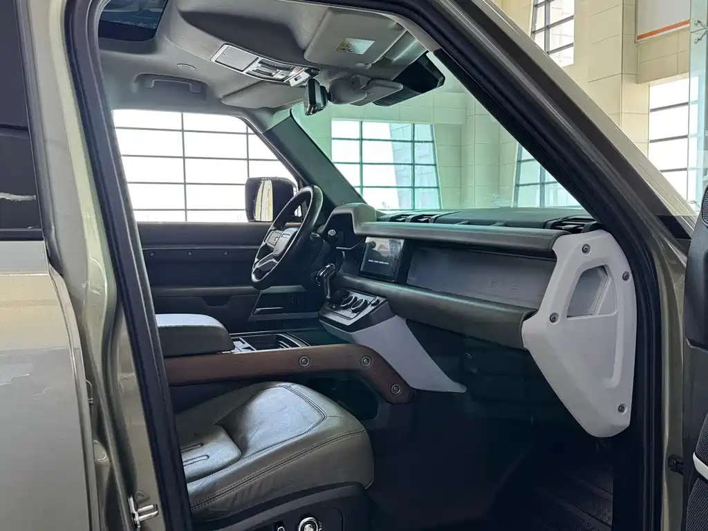 Land Rover Defender 2020 110 P400 HSE купить на сайте DeffCars