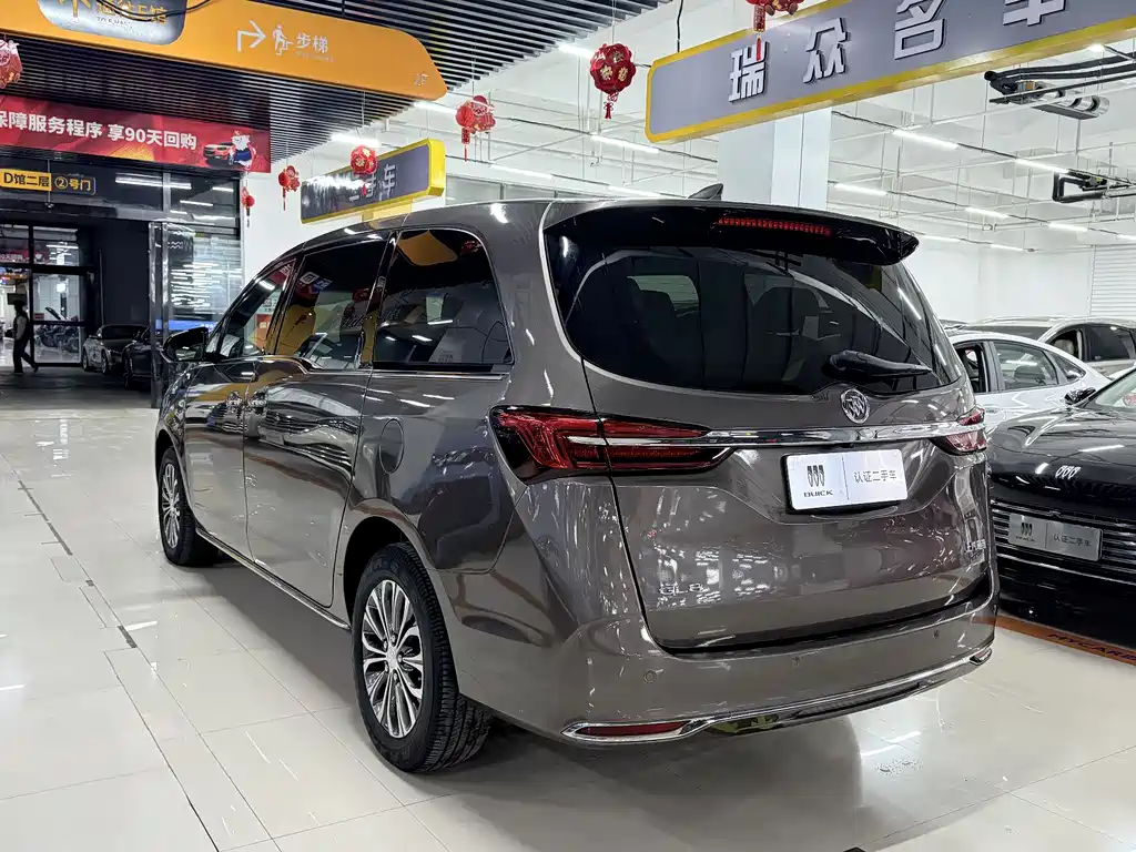 Buick GL8 2023 Land Business Class 652T Luxury купить на сайте DeffCars