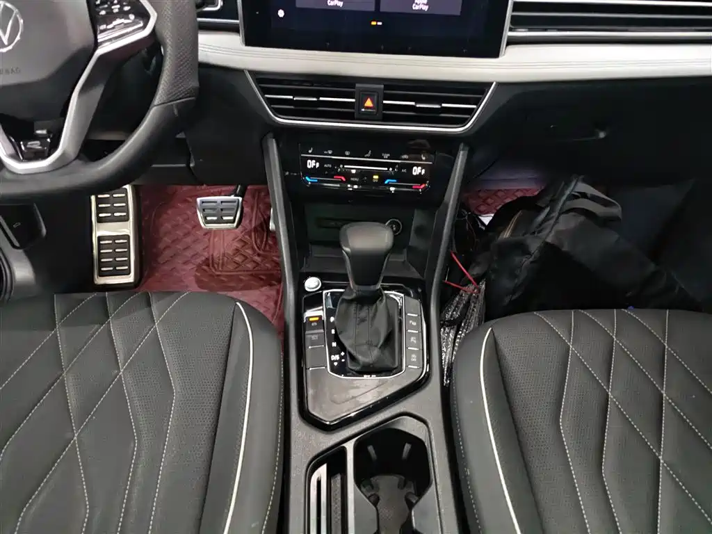 Tiguan L 2023 330TSI automatic two-wheel drive R-Line version купить на сайте DeffCars