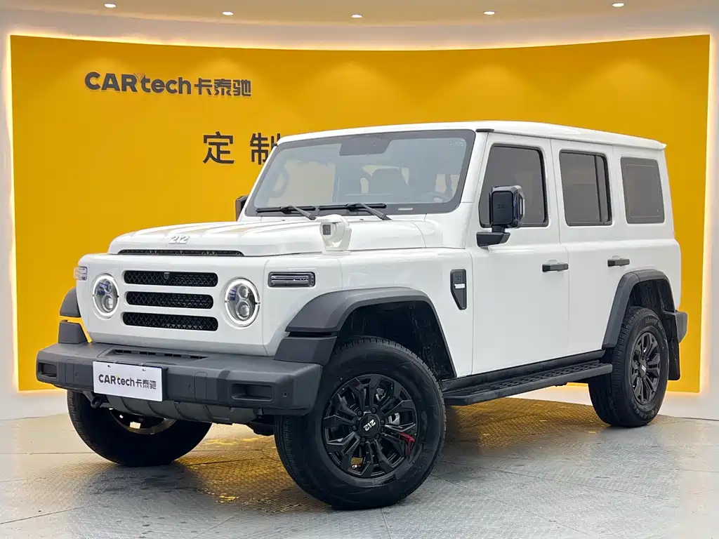 212 T01 2024 2.0T reviewer купить на сайте DeffCars