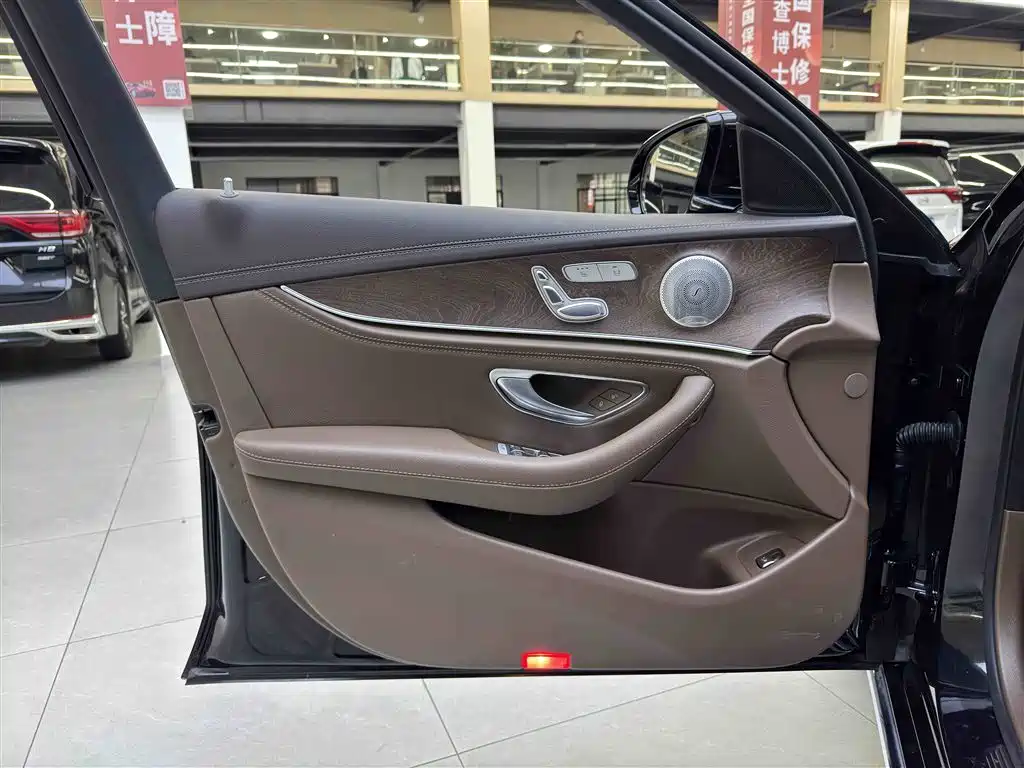 Mercedes-Benz E-Class 2022 Model 2 E 300 L Luxury Model купить на сайте DeffCars