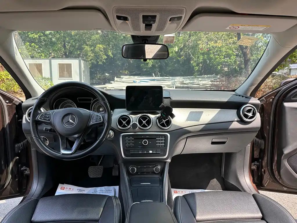 Mercedes-Benz GLA 2016 GLA 200 Dynamic купить на сайте DeffCars