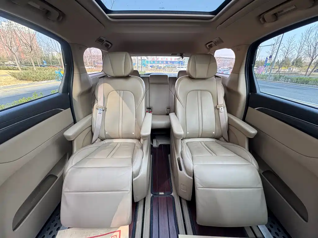 Buick GL8 2021 ES Lu Zun 653T luxury model купить на сайте DeffCars