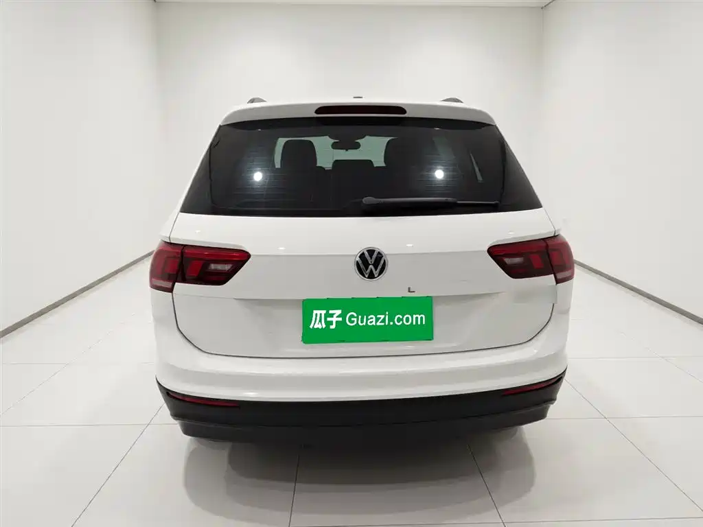 Tiguan L 2021 330TSI automatic two-wheel drive comfort version купить на сайте DeffCars