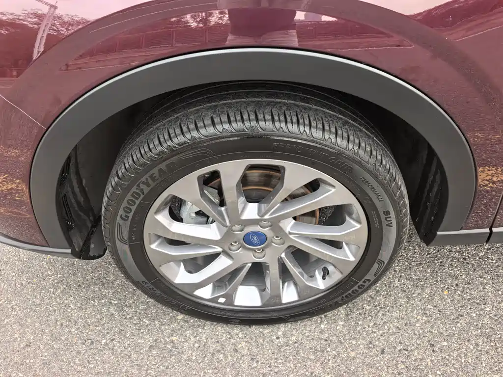 Lingyu 2021 EcoBoost 225 Collar Type 6 Seats купить на сайте DeffCars