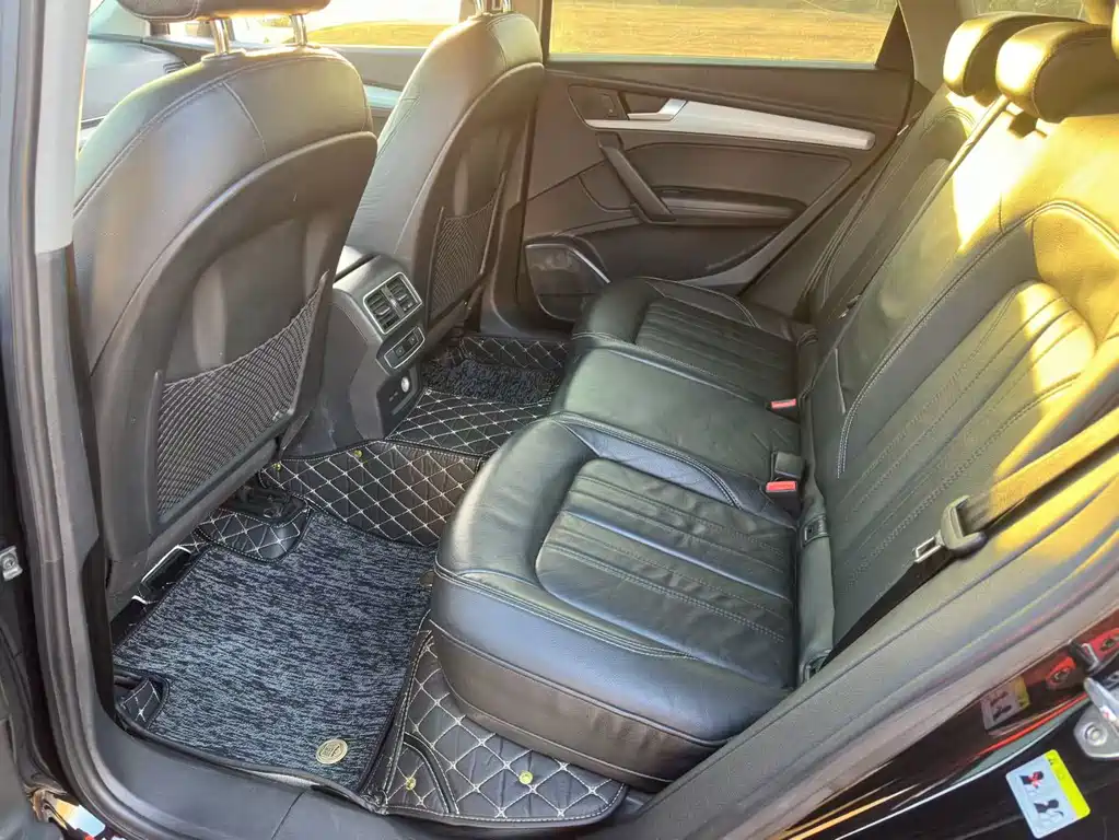 Audi Q5L 2020 40 TFSI enjoys fashionable style купить на сайте DeffCars