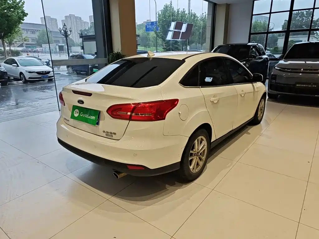 Focus 2017 Three-Car EcoBoost 180 Automatic Elite купить на сайте DeffCars