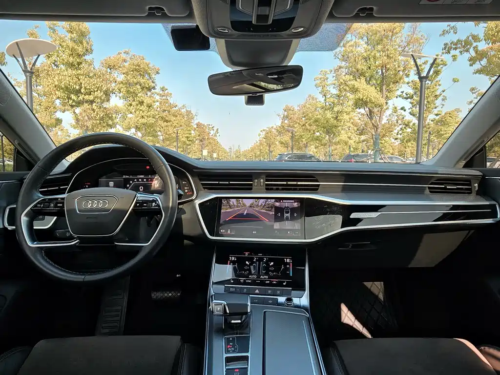 Audi A7L 2024 45TFSI quattro S-line vision type liquid crystal package купить на сайте DeffCars