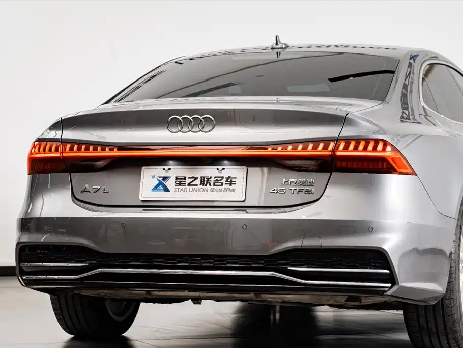 Audi A7L 2024 45TFSI S-line Dream Building Liquid Crystal Package купить на сайте DeffCars
