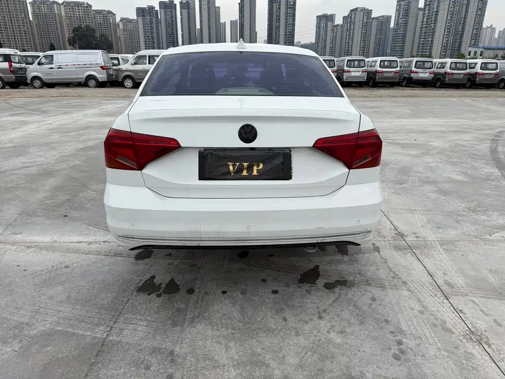 Jetta 2017 1.5L automatic luxury model купить на сайте DeffCars