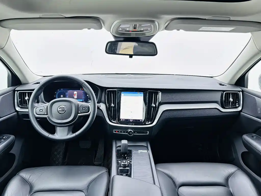 Volvo S60 2023 B4 Zhiyuan Luxury Edition купить на сайте DeffCars
