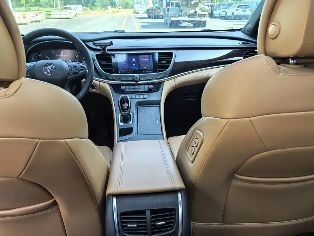 LaCrosse 2021 652T Premium Model купить на сайте DeffCars