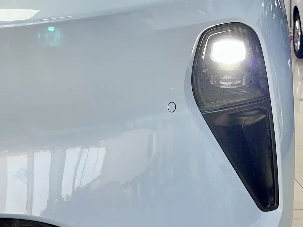 NIO ET5 2024 model 100kWh купить на сайте DeffCars