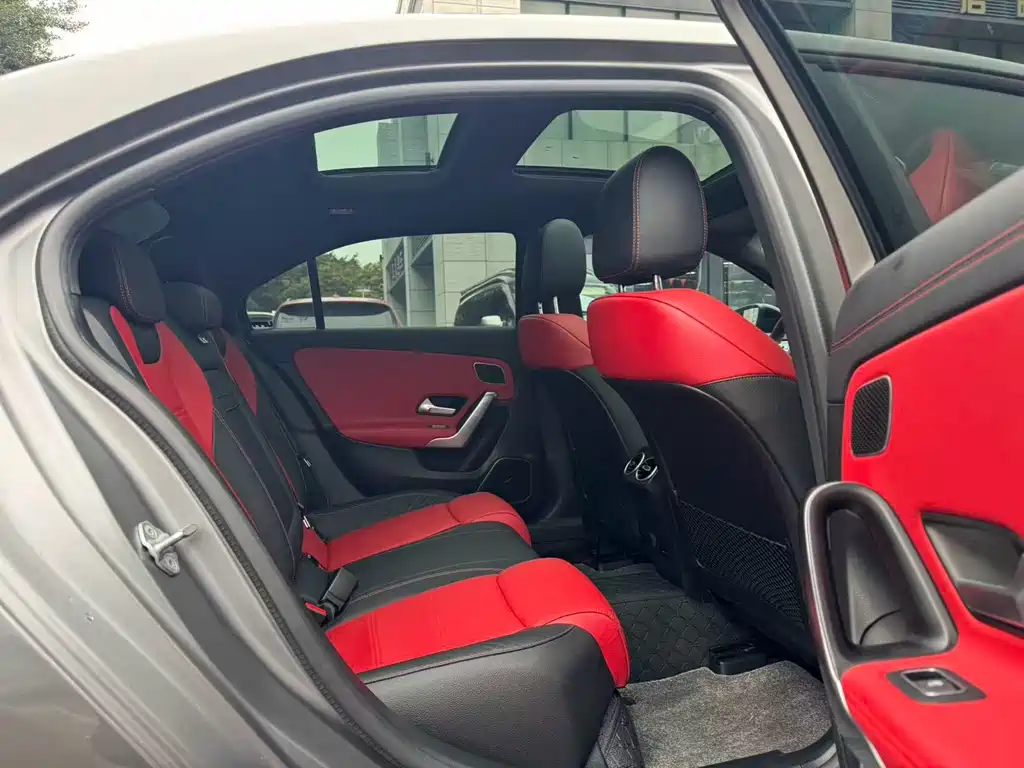 Mercedes-Benz A-Class AMG 2023 AMG A 35 L 4MATIC купить на сайте DeffCars