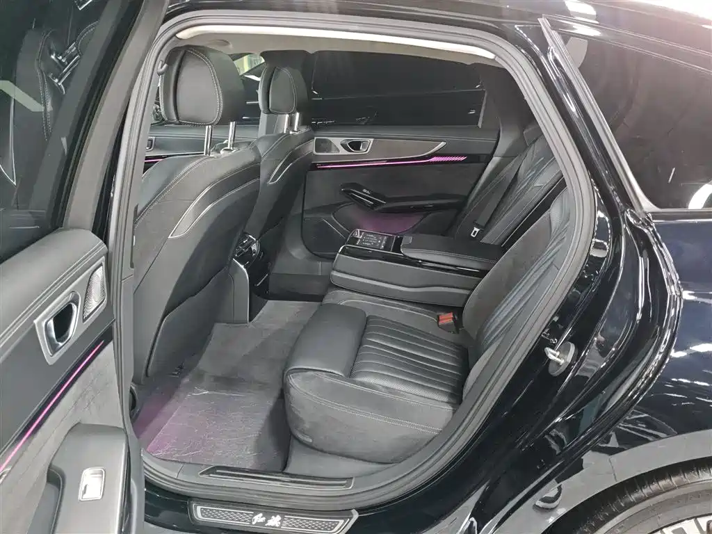 Hongqi H9 2024 2.0T Qichang Private Fashion Edition купить на сайте DeffCars