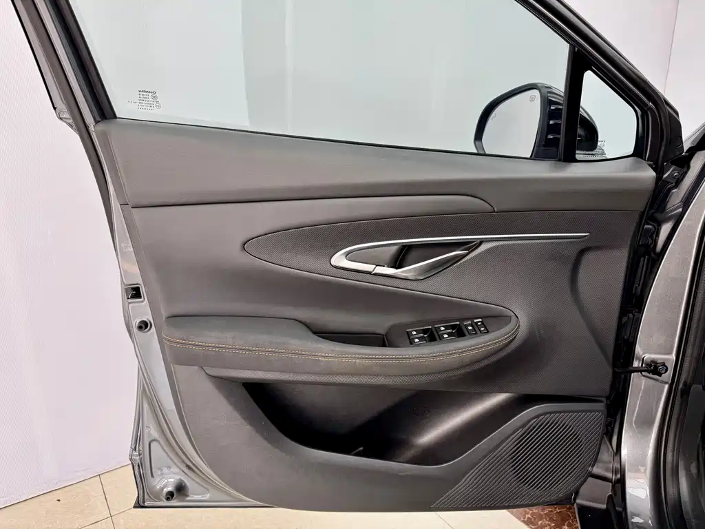 Changan UNI-T 2022 2.0T premium model купить на сайте DeffCars
