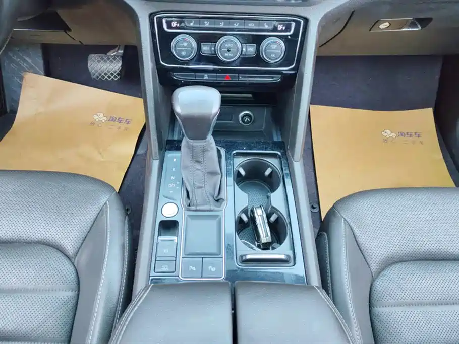 Touron 2020 330TSI 2WD Deluxe Edition National VI купить на сайте DeffCars
