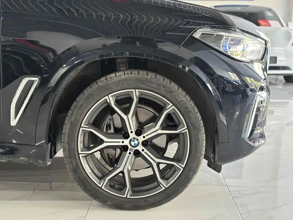 BMW X5 2022 facelift xDrive 40Li M sports package купить на сайте DeffCars