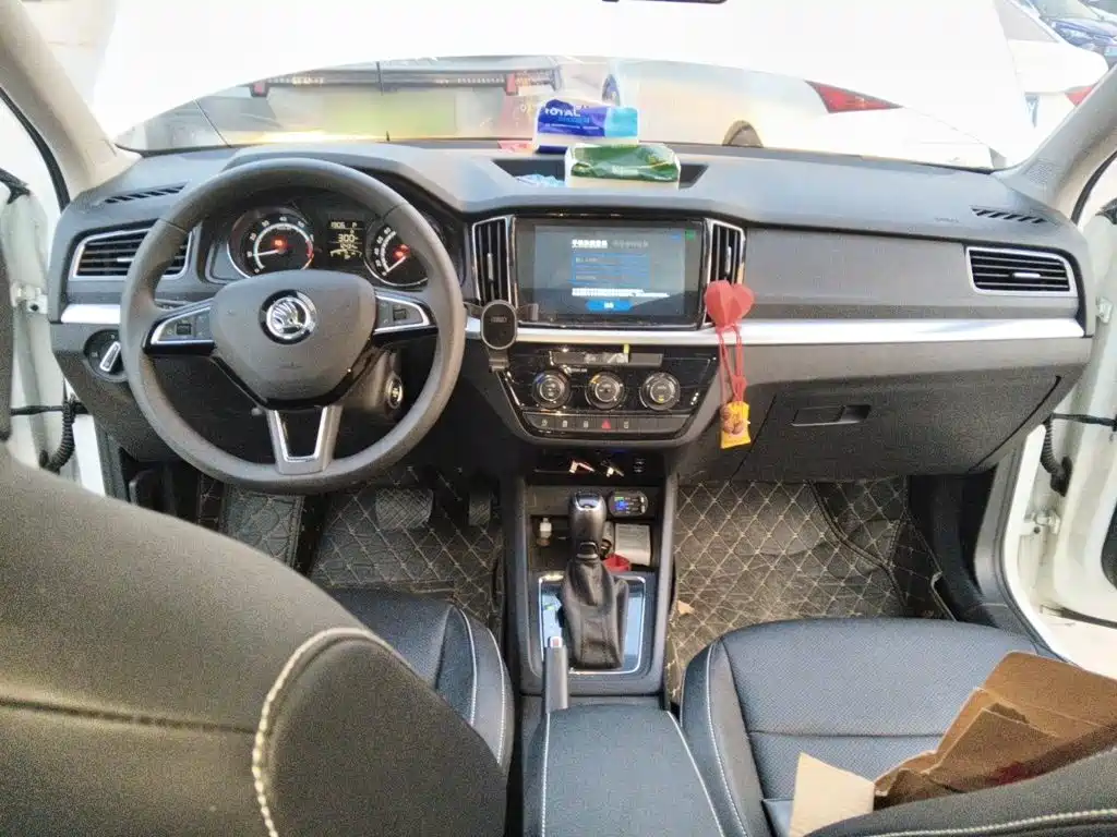 Komic 2023 facelift 1.5L automatic comfort version купить на сайте DeffCars