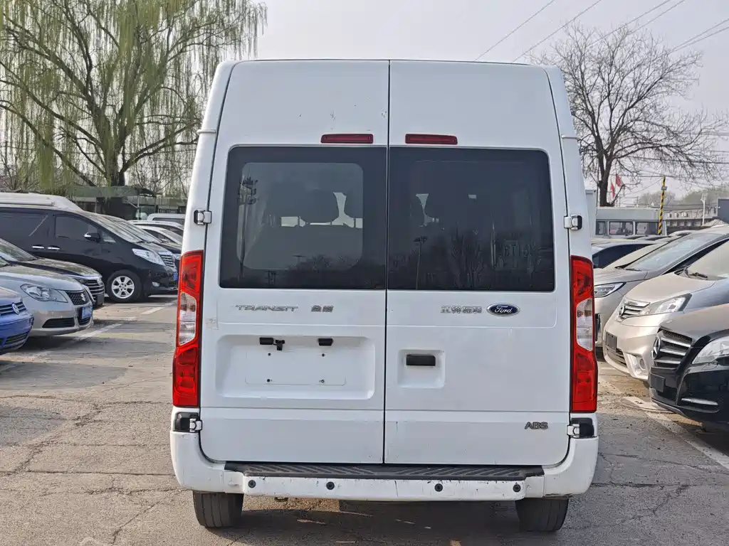 New generation Transit 2016 2.2T short-axle 6-seater mid-roof multi-purpose vehicle купить на сайте DeffCars