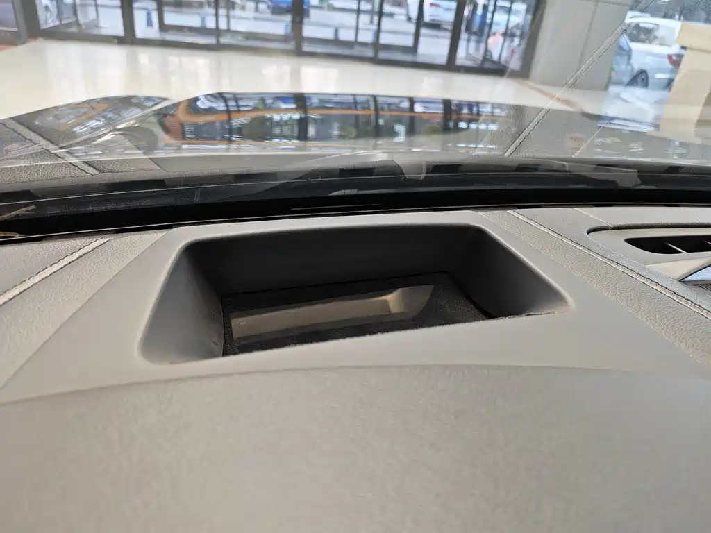 Volvo S90 Plug-in Hybrid 2019 T8 E-Drive Hybrid Honor Edition 3 Seats National VI купить на сайте DeffCars