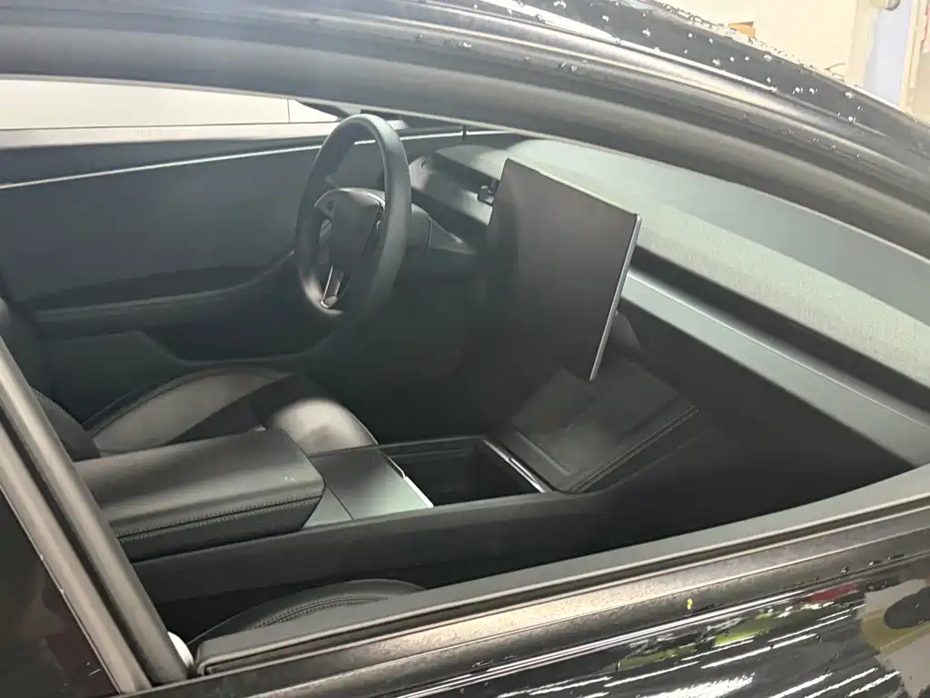 Model 3 2023 rear-wheel drive version купить на сайте DeffCars