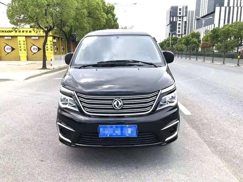 Lingzhi 2020 M5L 1.6L basic model 7 seats купить на сайте DeffCars