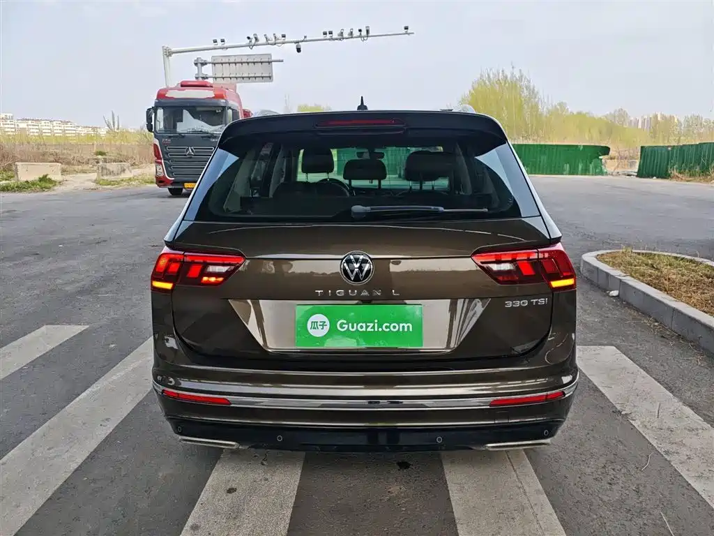 Tiguan L 2021 330TSI automatic two-wheel drive R-Line version купить на сайте DeffCars
