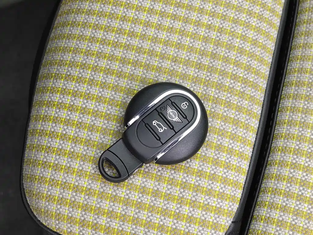 MINI 2022 2.0T COOPER S Obsessive Special Edition купить на сайте DeffCars