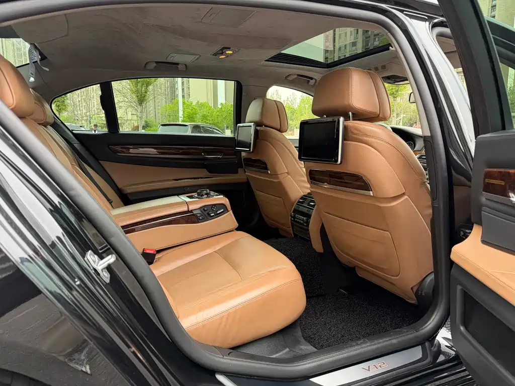 BMW 7 Series 2013 760Li купить на сайте DeffCars
