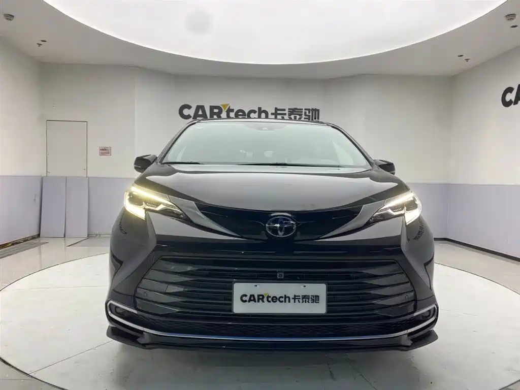 SIENNA 2024 2.5L Hybrid Premium Edition купить на сайте DeffCars