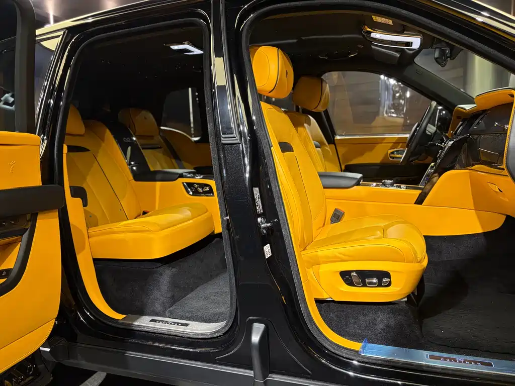 Cullinan 2020 Black Badge купить на сайте DeffCars