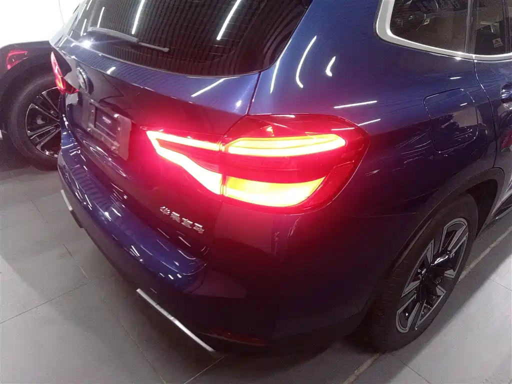 BMW iX3 2021 facelift leading model купить на сайте DeffCars
