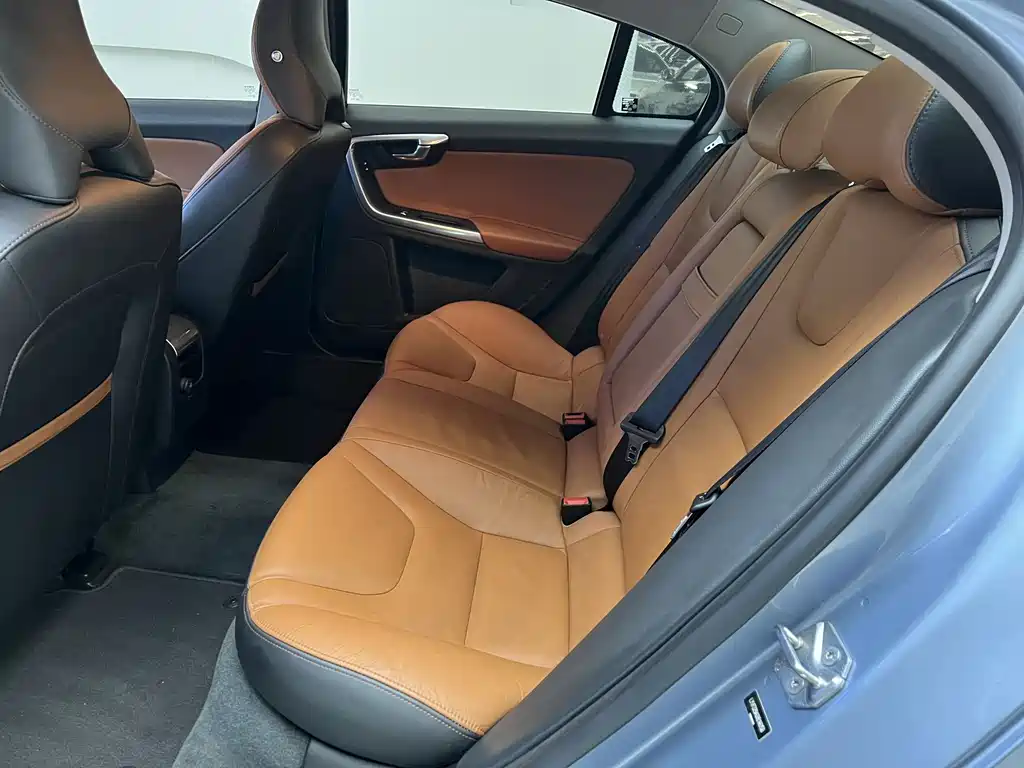 Volvo S60 2017 S60L T3 Smart Edition купить на сайте DeffCars