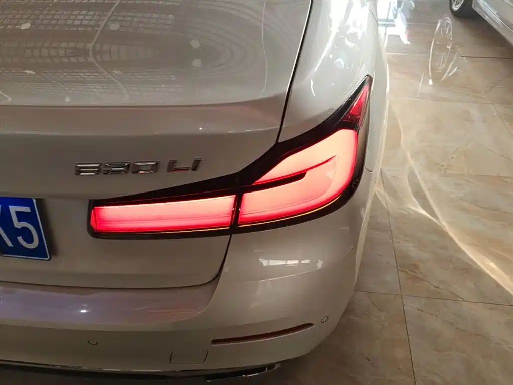 BMW 5 Series 2022 facelift 530Li leading model luxury package купить на сайте DeffCars
